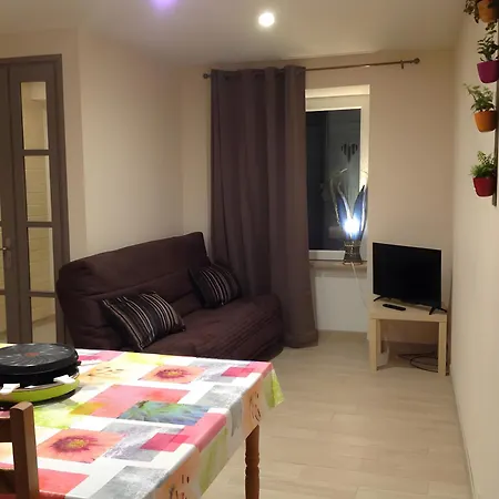 La Maison Des Bains De Cesar Apartment